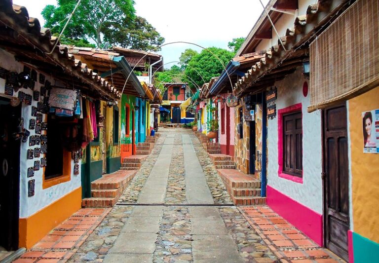 Cámara de Turismo organiza Primer Coloquio Turístico