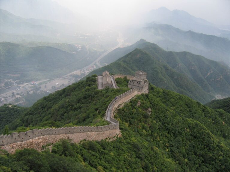 Dos detenidos en China por excavar un agujero en la Gran Muralla para hacer un atajo
