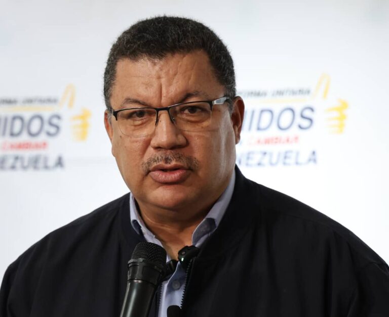 Simón Calzadilla le dice al PSUV que haga primaria para elegir al rival de María Corina Machado