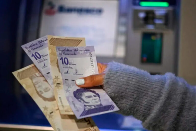 Gobierno cancela primer mes de aguinaldo y deja dudas sobre próximos pagos