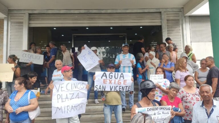 Lara | “Es triste que tengamos que decidir si comer o comprar agua”