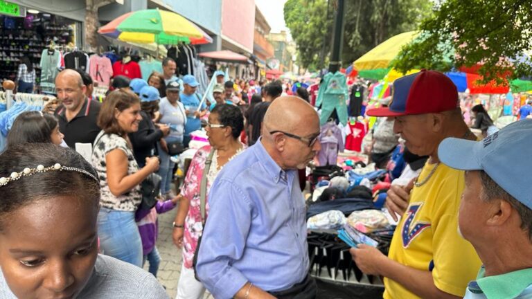 Caleca inauguró su casa en Catia