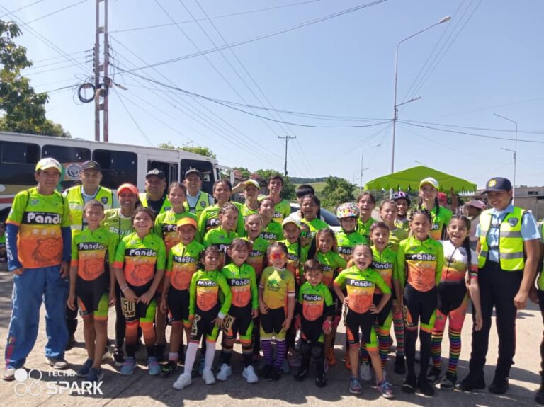 Club de patinaje Panda brilló en Abejales