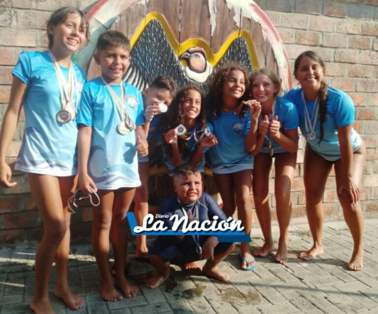 Tiburones de las Palmeras de Colón arrasó en competencia de natación de Panamericano