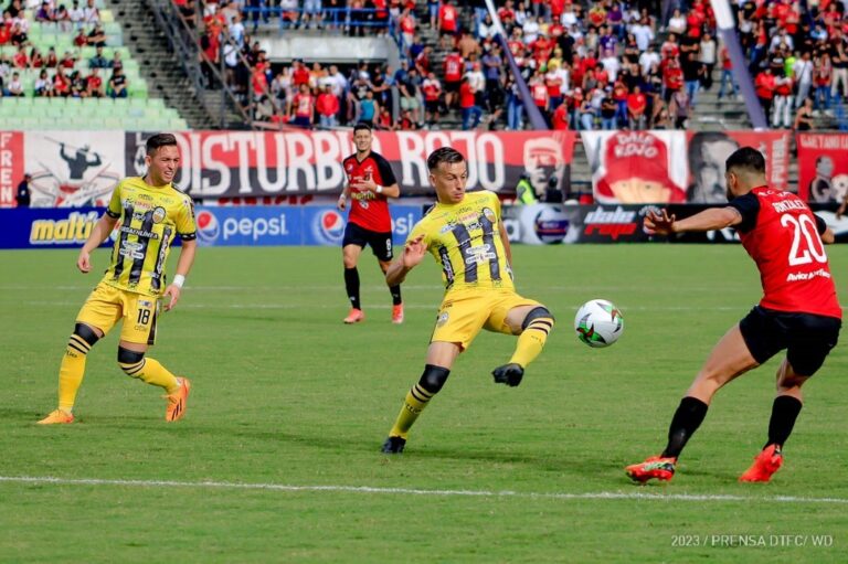 Tres históricos y un novel, inician cuadrangular final de la Liga FutVe