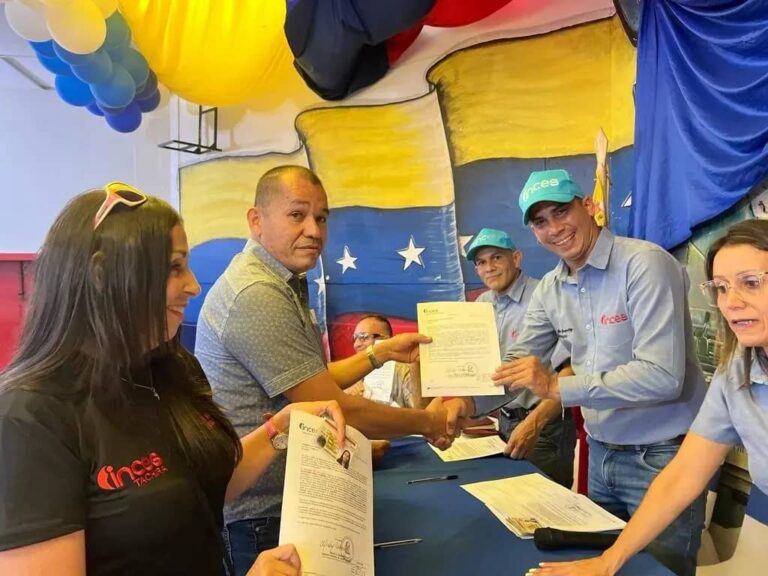 Trabajadores del Inces Táchira recibieron sus ascensos y titularidades