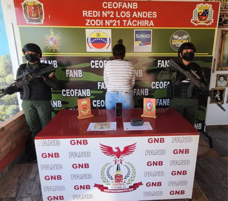 Erupción volcánica en Indonesia