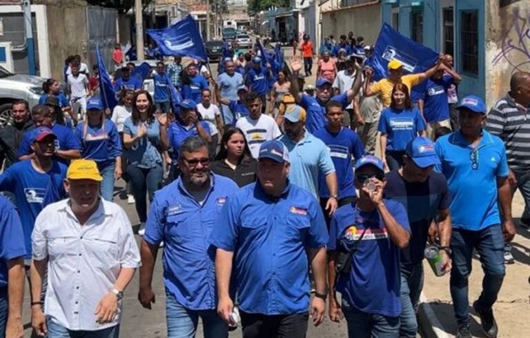 Un Nuevo Tiempo Lechería tomó las calles en apoyo a la primaria