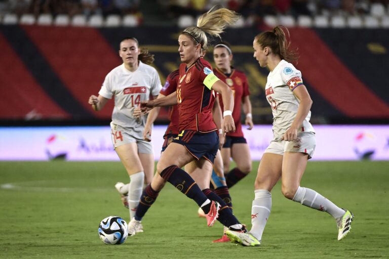 Las mujeres buscan protagonismo en el pujante fútbol saudita