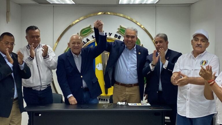 Luis Eduardo Martínez es el candidato de AD