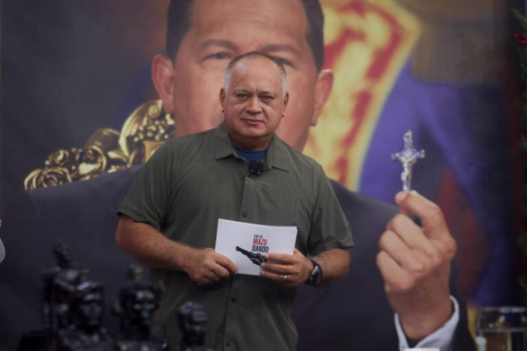 “Se la debemos a Chávez y la vamos a aprobar”: Diosdado Cabello sobre ley de control de las ONG