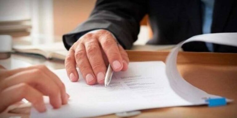 Dirigente de Vente Táchira entregó actas de Primaria a MCM