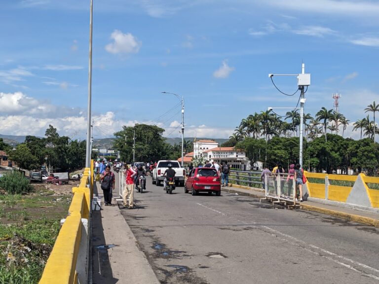 En frontera insisten por la reactivación de los puentes las 24 horas