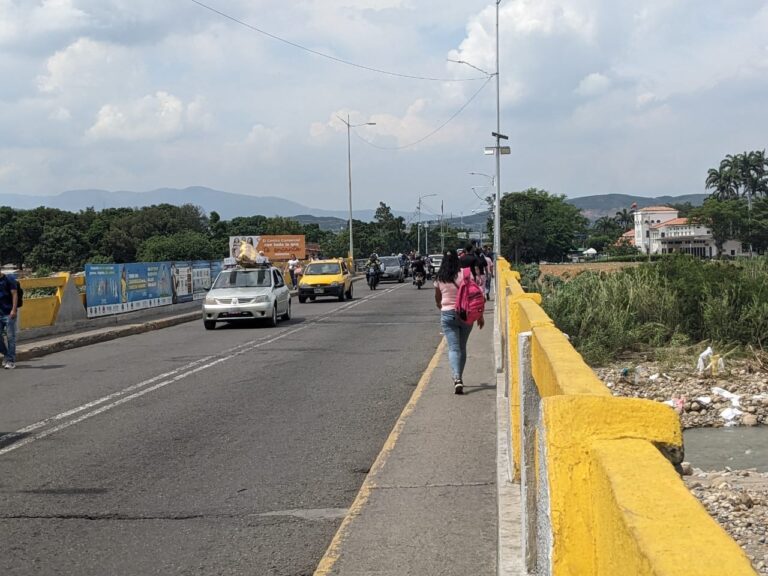 Sin contratiempos el paso por el tramo binacional