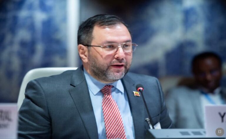 Gil acusa al Centro Carter de mentir sobre las elecciones