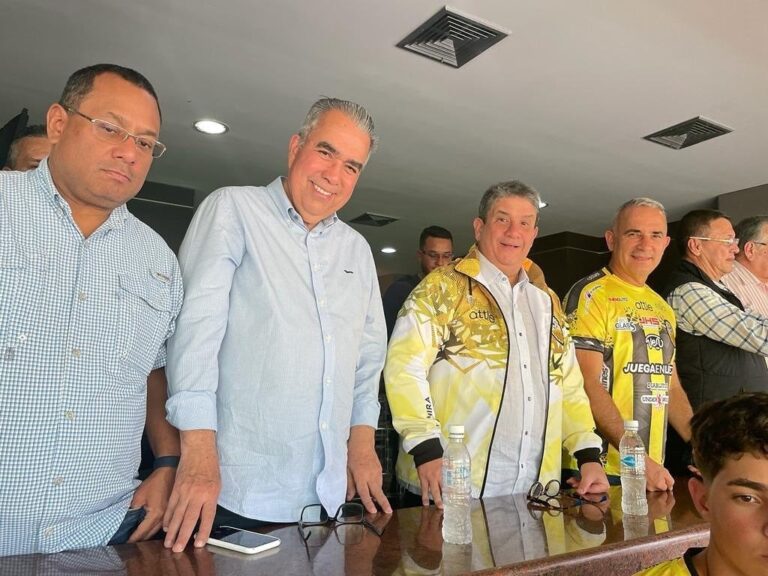 Final de la FutVe juntó al Gobernador  y al candidato presidencial adeco 