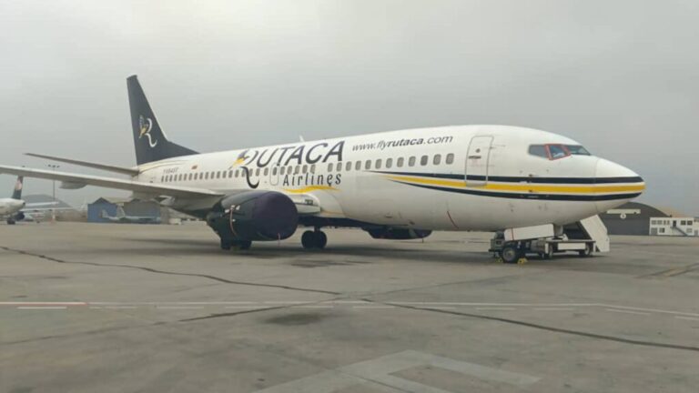 El avión de la Vinotinto debió esperar durante horas para abastecerse de combustible y despegar de Perú
