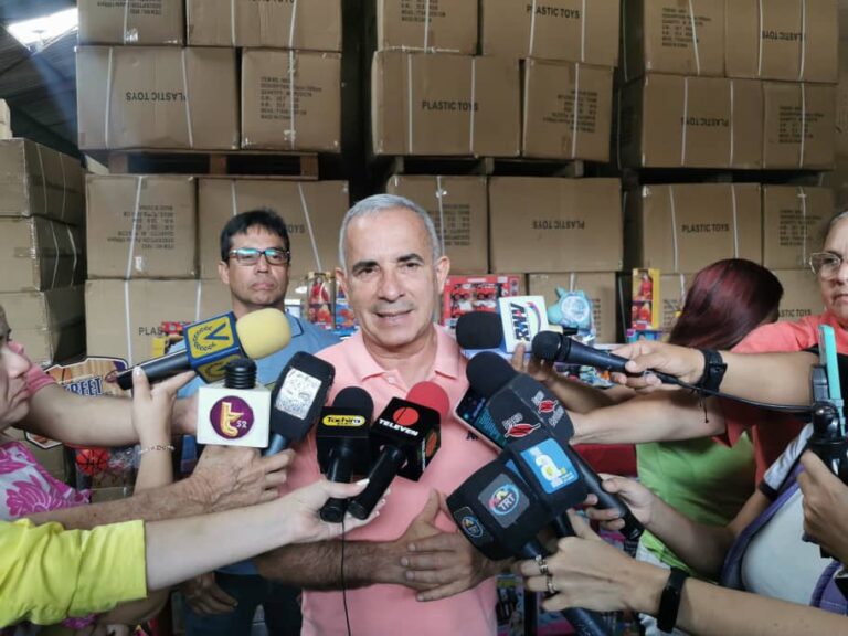 Inicia entrega de 300 mil juguetes en Táchira