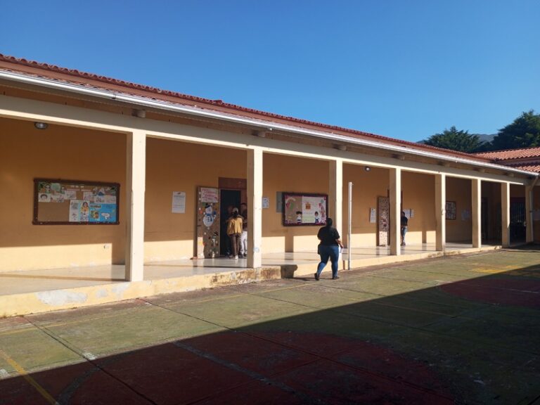 Hubo 17 centros en Michelena