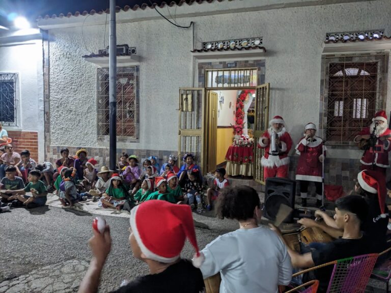 Así celebran la Novena de Aguinaldo en los hogares de la frontera