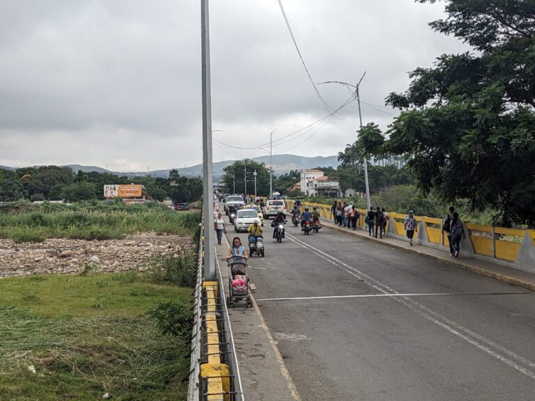 Así luce el paso que une a San Antonio con La Parada a tres días de que culmine el 2023