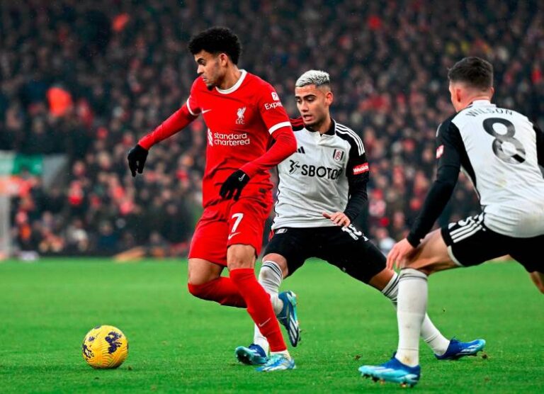 Liverpool remonta ante Fulham