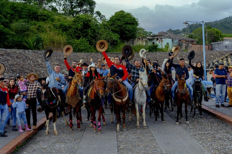 Cabalgata recreativa: 40 años de tradición