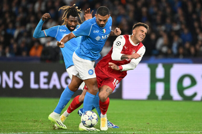 Roma y Nápoles, duelo de necesitados