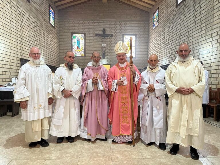 Consagraron el templo  de los monjes Camaldulenses