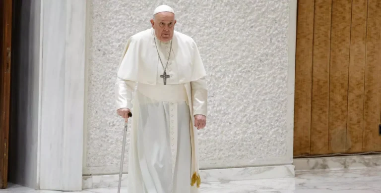 Papa Francisco propone crear fondo mundial para erradicar el hambre con el dinero que se está gastando en armamento