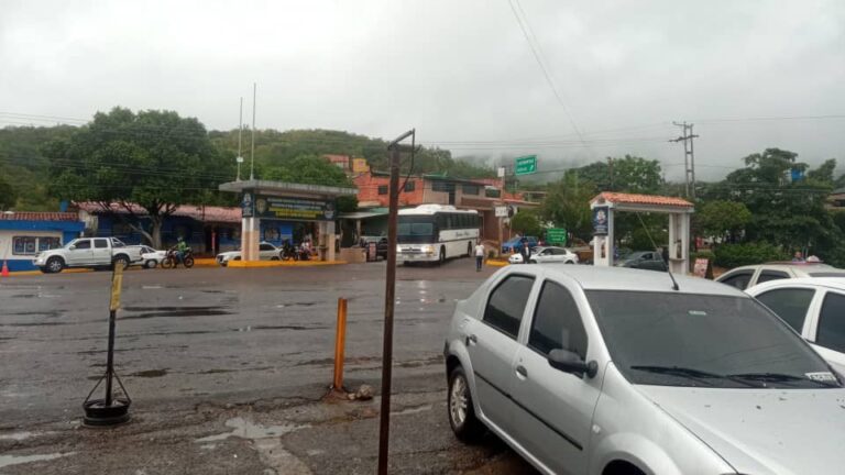 Restablecido el paso por la vía principal hacia la frontera