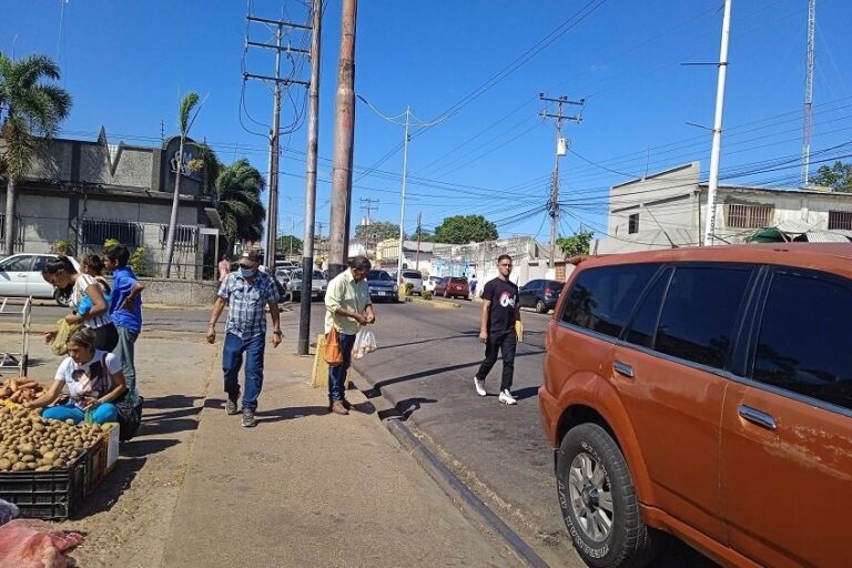 Anzoátegui | Incrementan las ventas de tapaboca en farmacias