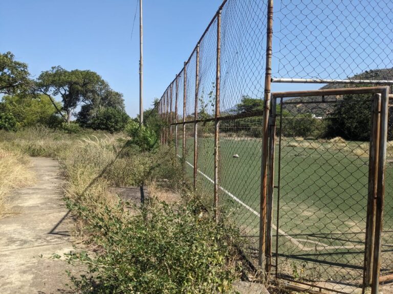 En el “olvido” Complejo Deportivo Simón Bolívar en frontera