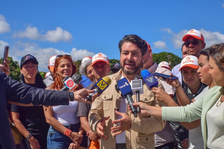 Daniel Ceballos inauguró partido digital AREPA