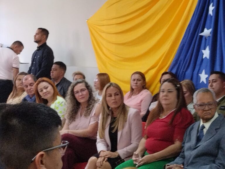 Acto solemne en honor a los maestros