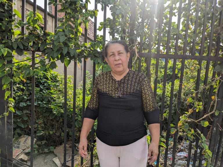 Denuncian uso de lote abandonado en frontera como “hotel” y “baño público”