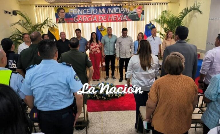 Juramentaron nueva directiva del Concejo Municipal en La Fría