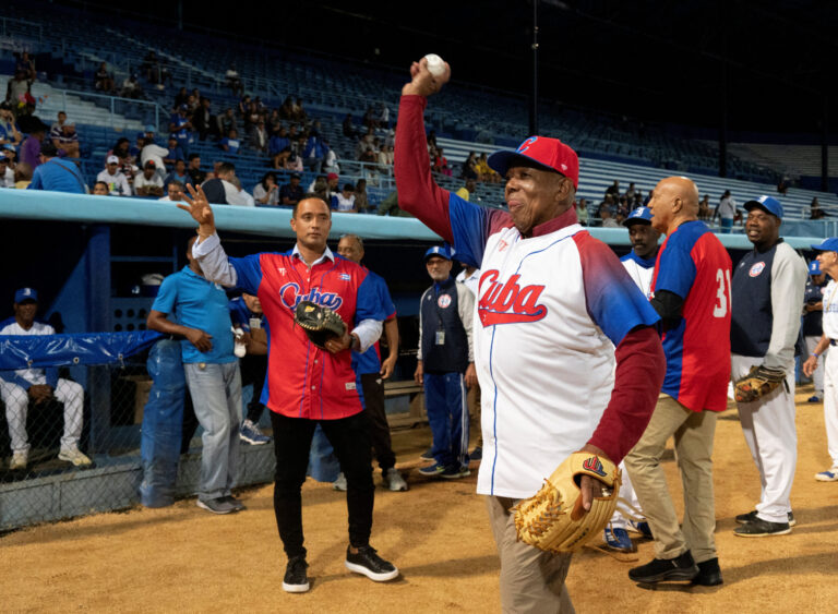 Tony Oliva, agasajado en Cuba