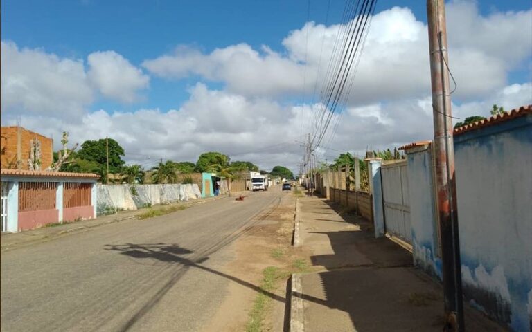 Cortes eléctricos mantienen en ascuas a Pueblo Nuevo Sur de El Tigre