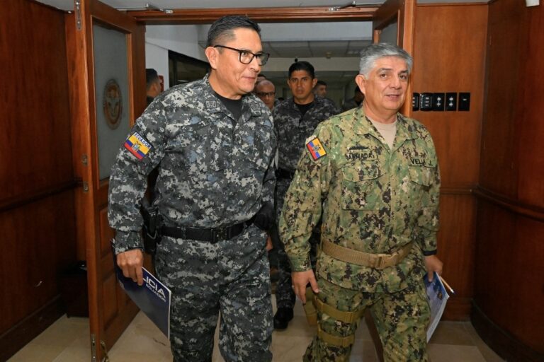 Ecuador reduce toque de queda tras disminución de los homicidios