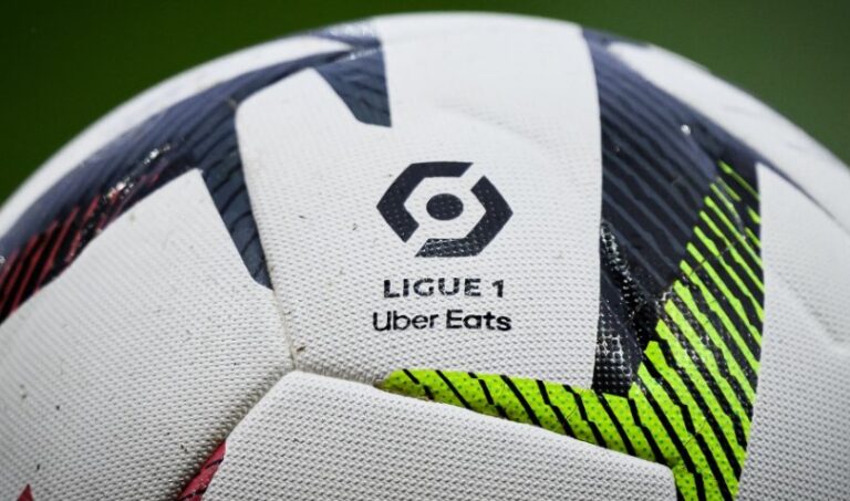 Sindicato de futbolistas en Francia  denuncia acoso y extorsión de clubes