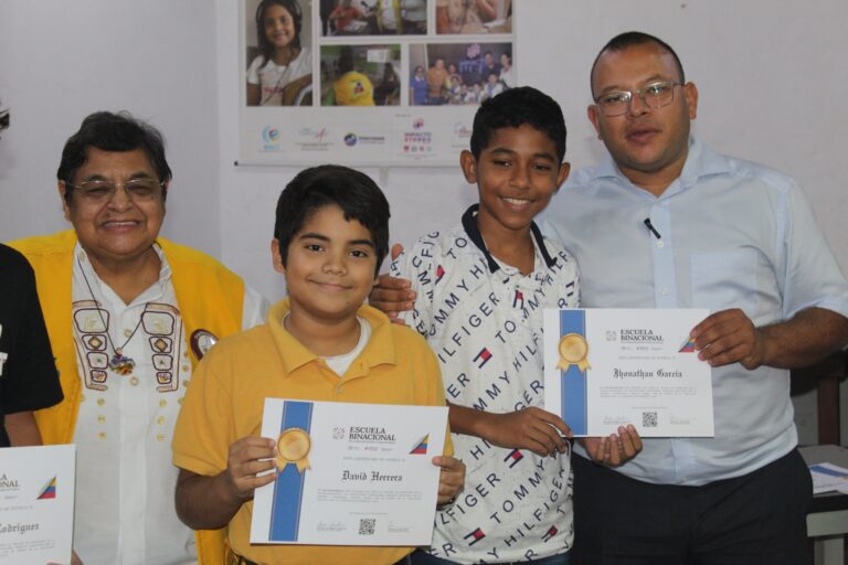 Clausura de la fase de capacitación de la Escuela Binacional de Comunicación Comunitaria