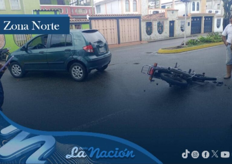 Colisión de vehículos en Colón