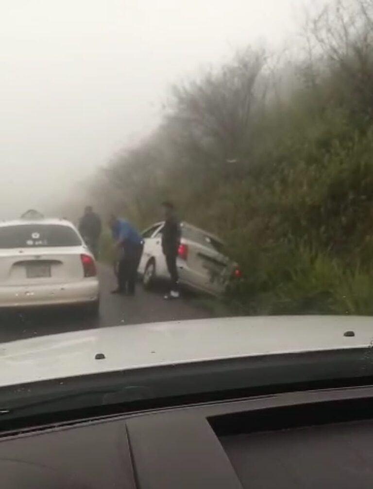 Densa neblina provocó que carro se saliera de la vía San Antonio – Capacho