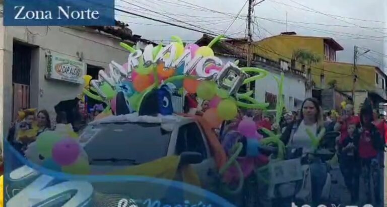 Disfrutaron del Desfile de Carnavales en San Juan de Colón