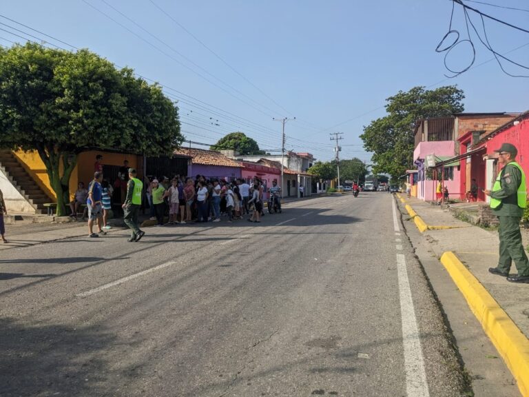 Levantan protesta en la vía San Antonio – Ureña