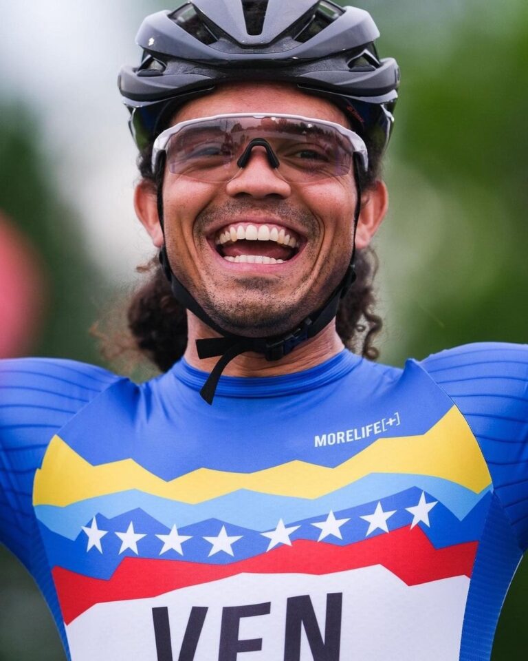 Clever Martínez a China tras su sueño olímpico