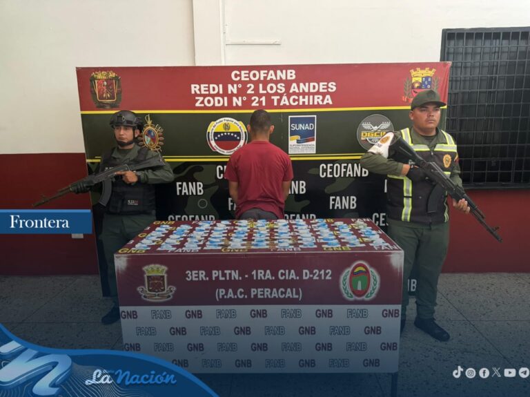 Capturado en Peracal con 73 dediles en su estómago