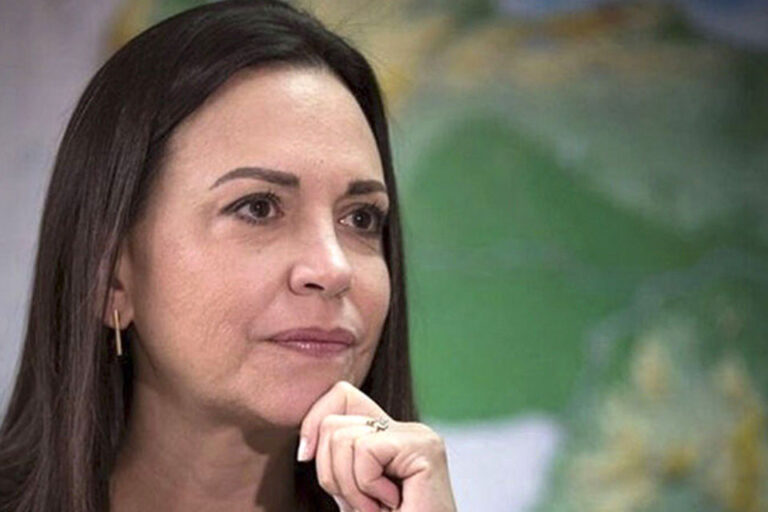 Ratificación de inhabilitación de Machado por el CNE “socava” confianza en el sistema, según Comando