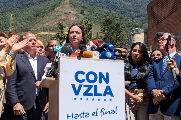 Pese a presiones, oposición no juega adelantado para presidenciales